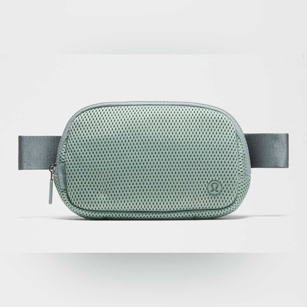 lululemon athletica Mint Green Mesh Waist Pack